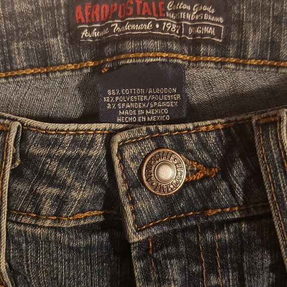 EUC - Aeropostale Mid-Rise Bootcut Jeans - Picture 3 of 8